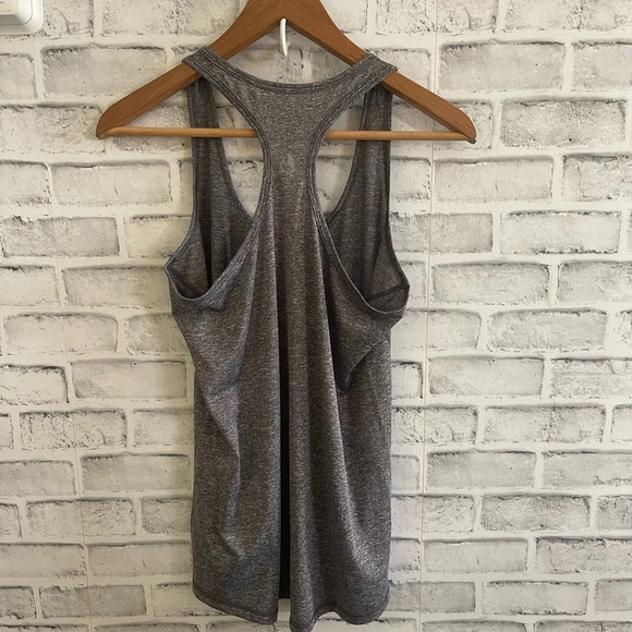 Women’s Icyzone gray heathered racerback tank top Medium - Picture 4 of 5